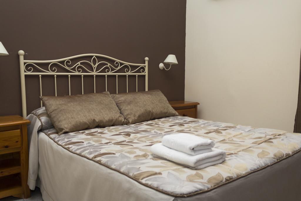 Hostal Dulcinea Esquivias Екстер'єр фото